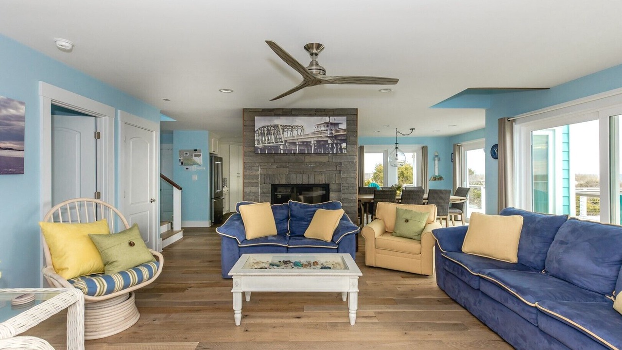 Photo of Bedroom in Topsail Beach