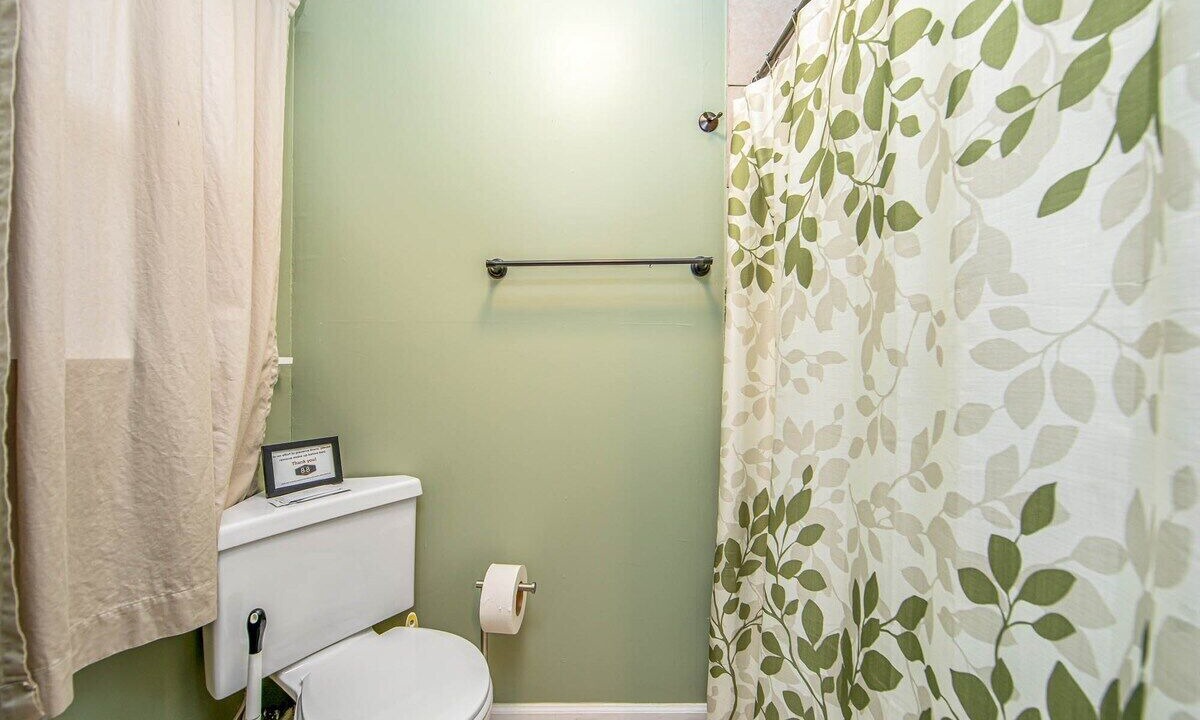 Photo of Bathroom in Pine Forest