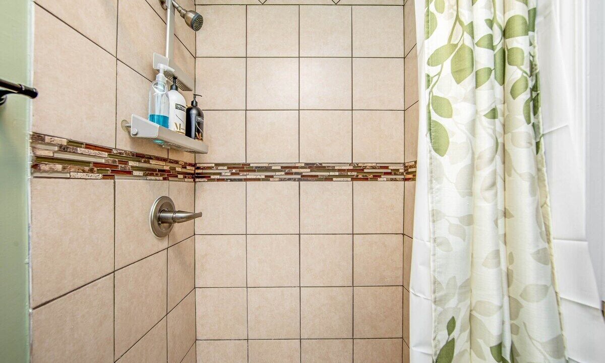 Photo of Bathroom in Pine Forest