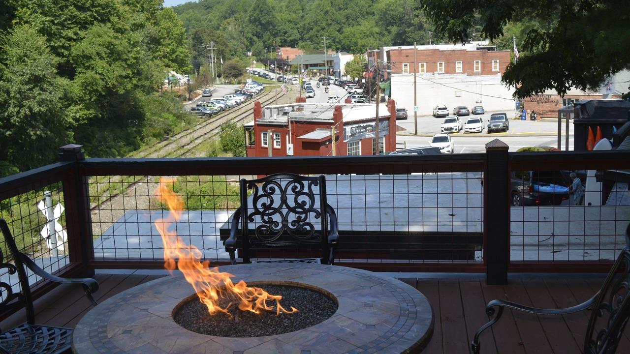 Photo of Outdoor in Saluda