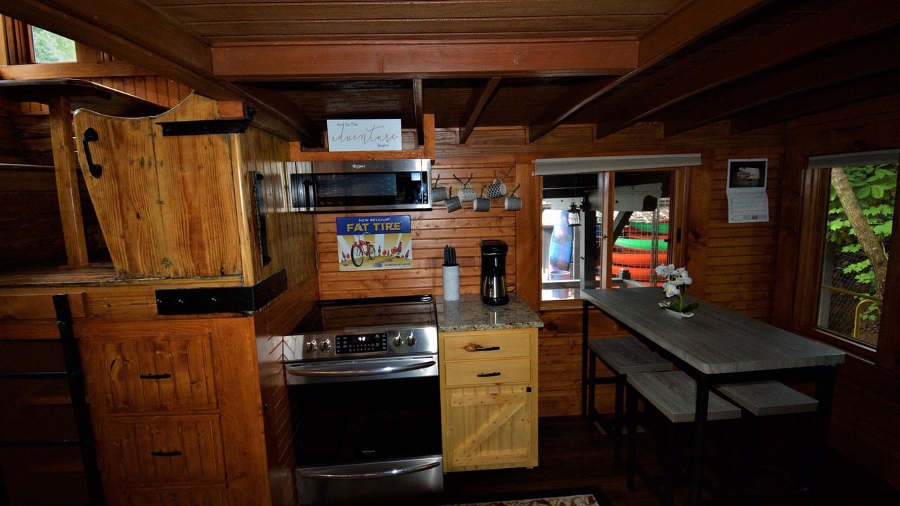Photo of Kitchen in Saluda