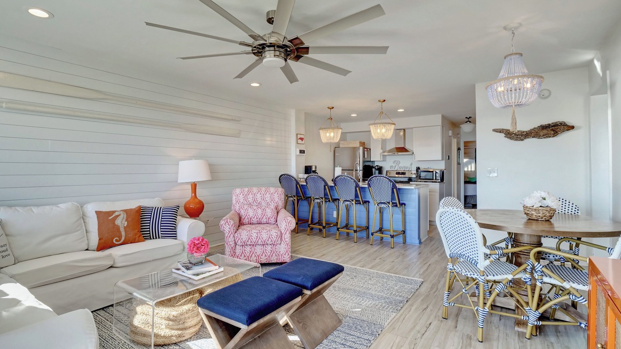 Photo of Livingroom in Wilmington Beach
