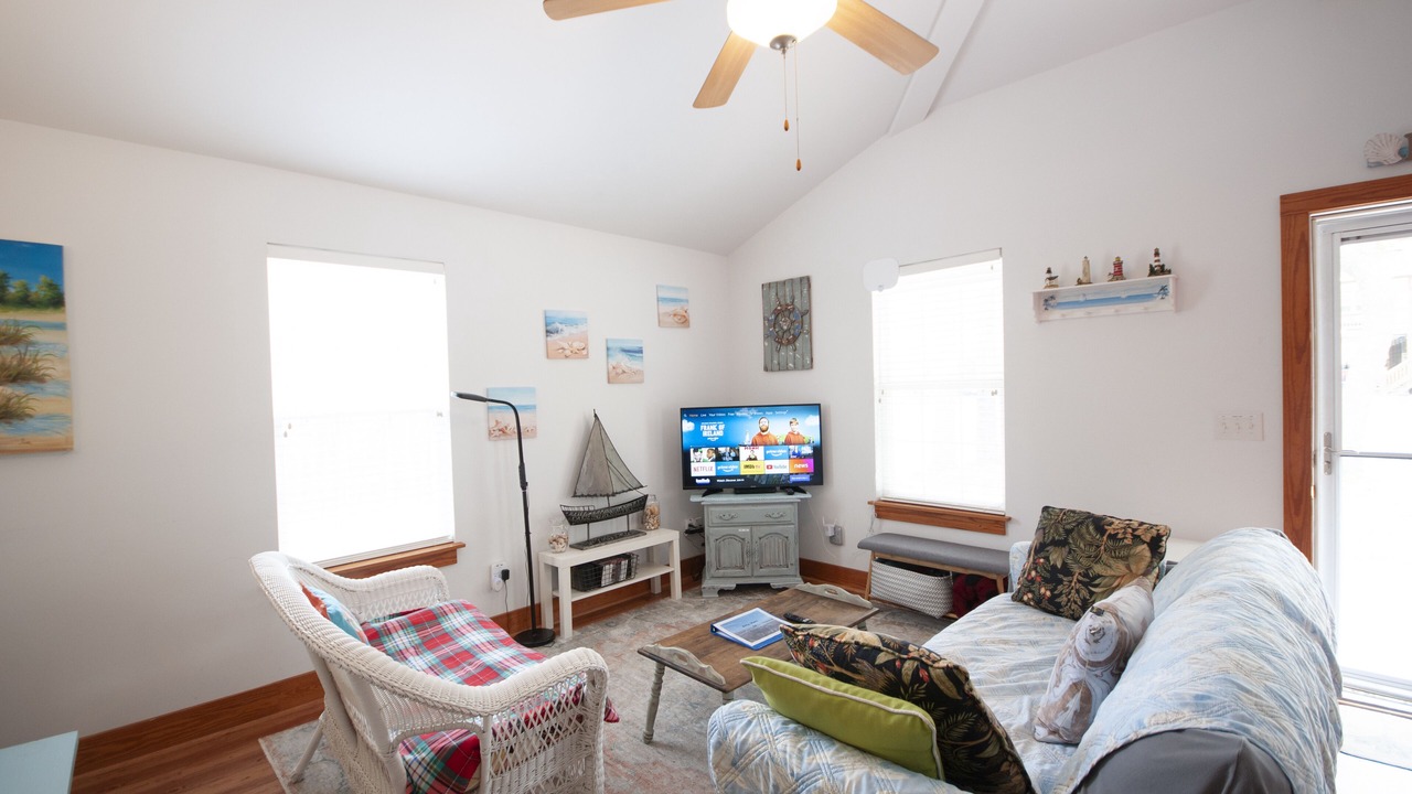 Photo of Livingroom in Tranquil Harbour