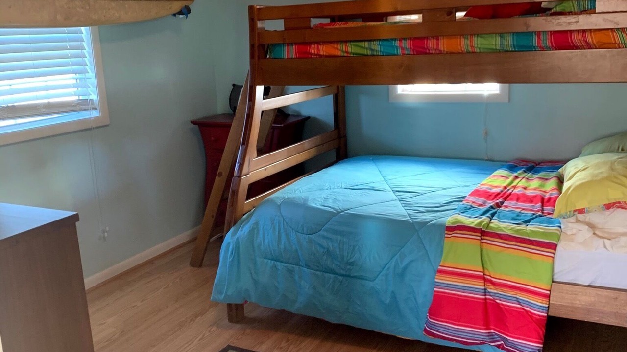 Photo of Bedroom in McCutcheon Field