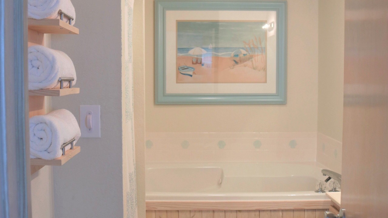 Photo of Bathroom in Colington