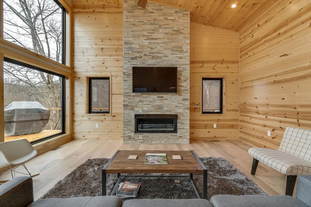 Photo of Livingroom in Bryson City