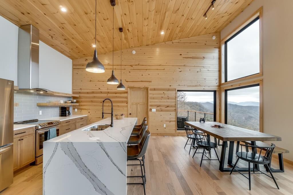 Photo of Bedroom in Bryson City