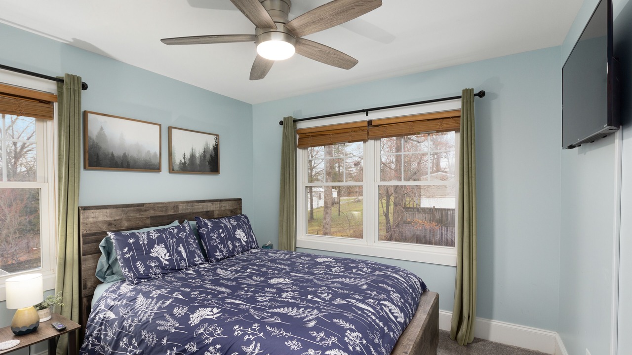 Photo of Bedroom in Oakley