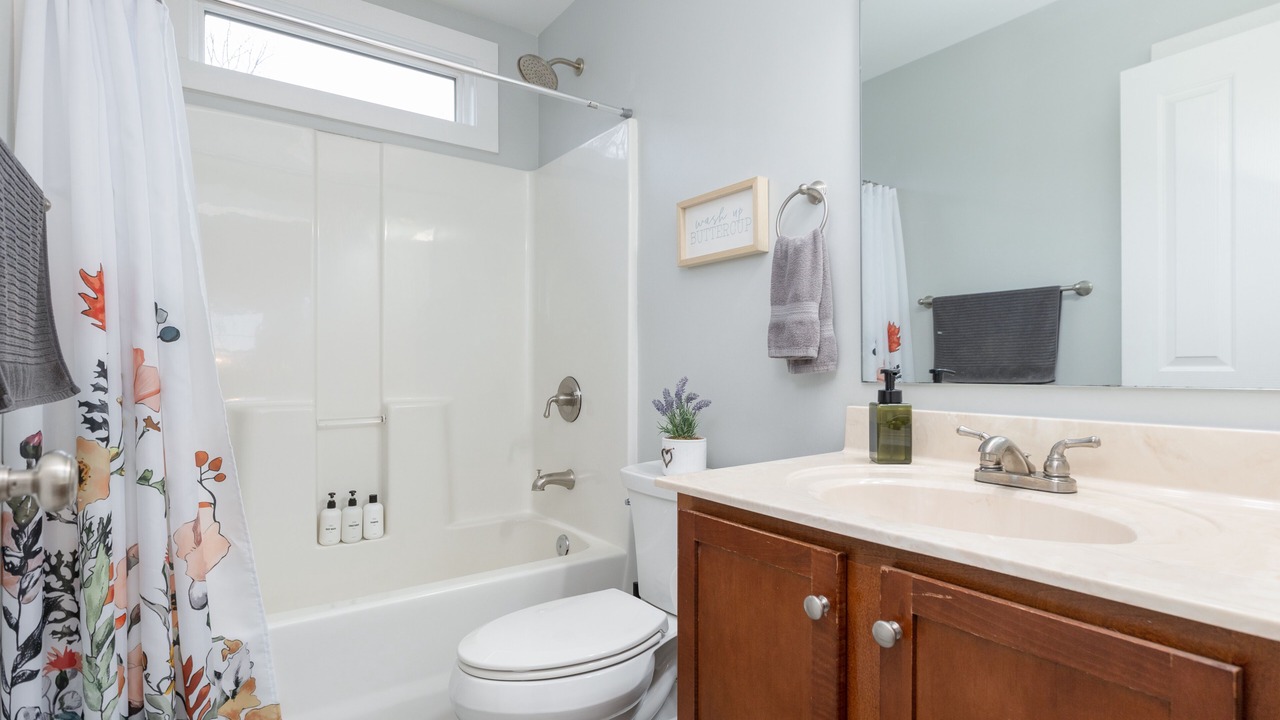 Photo of Bathroom in Oakley