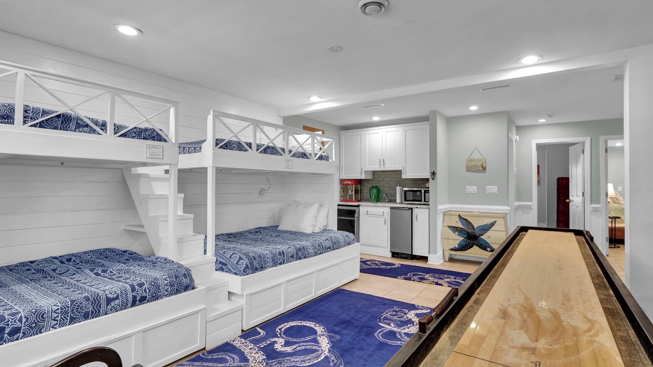 Photo of Bedroom in Carolina Beach