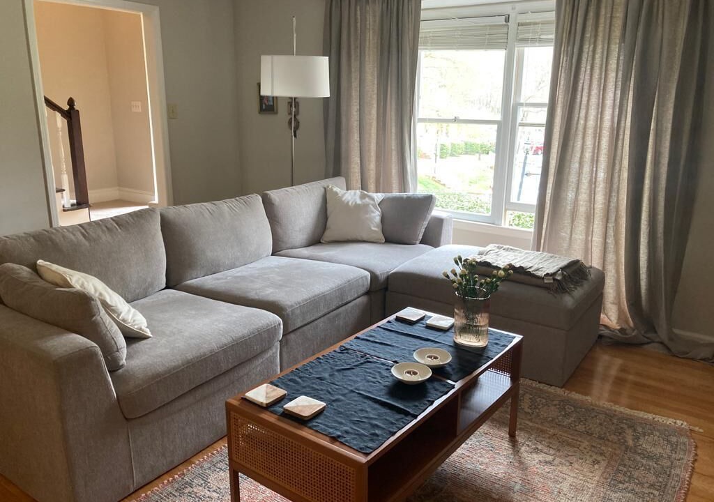 Photo of Livingroom in North Raleigh