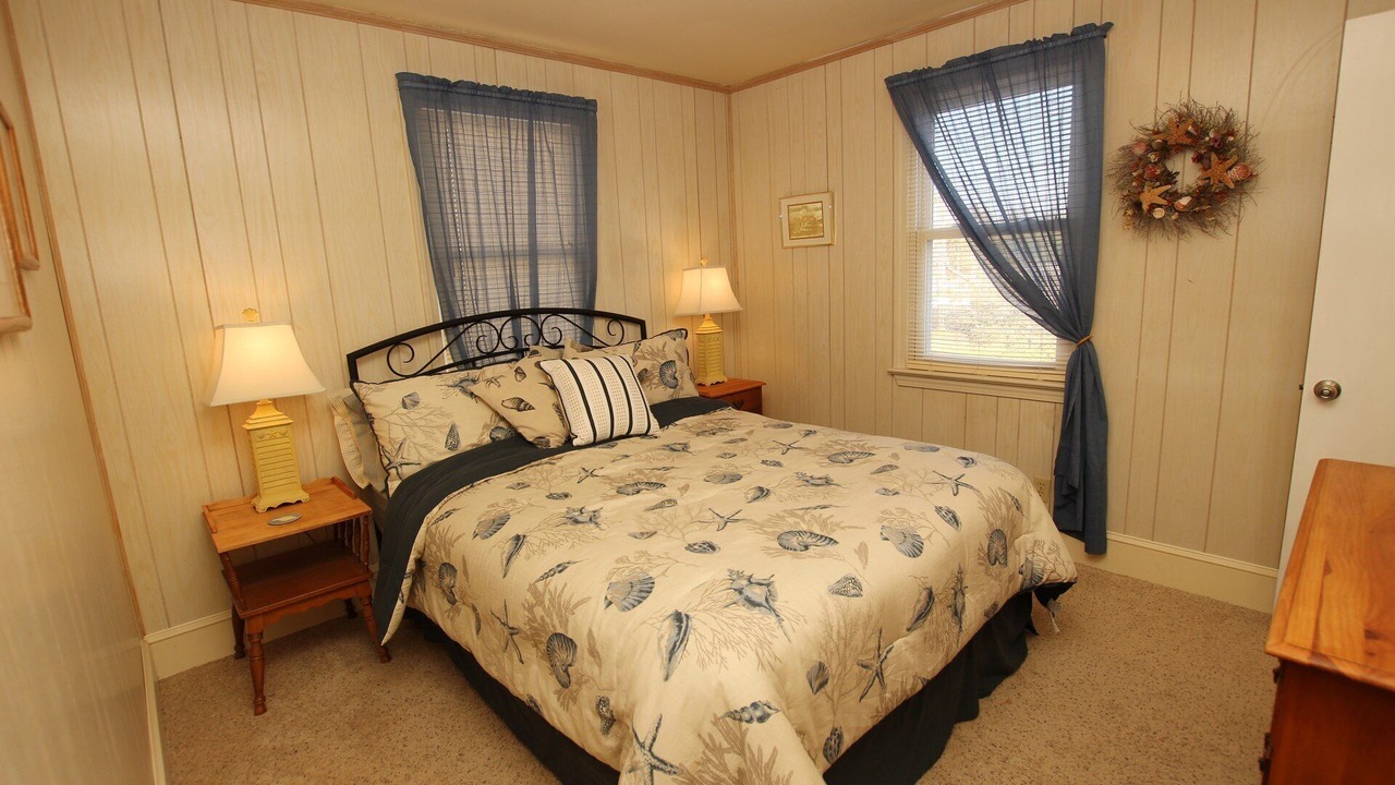 Photo of Bedroom in Carolina Dunes