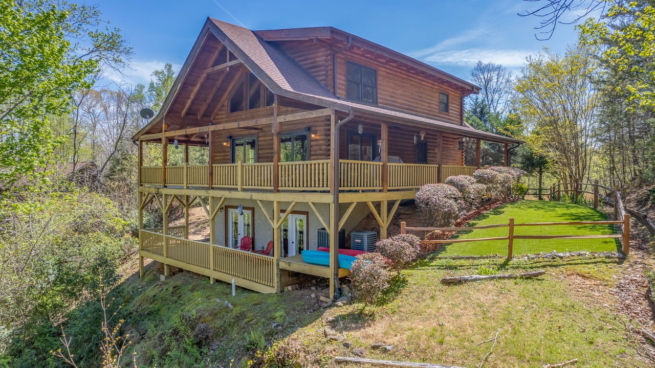 Photo of Outdoor in Lake Lure