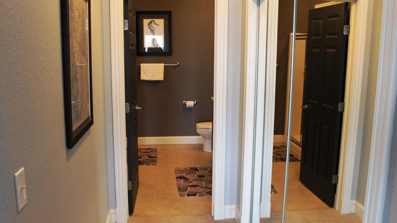 Photo of Bathroom in Manteo