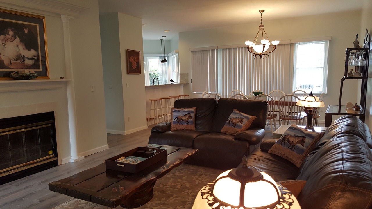 Photo of Livingroom in Corolla Light