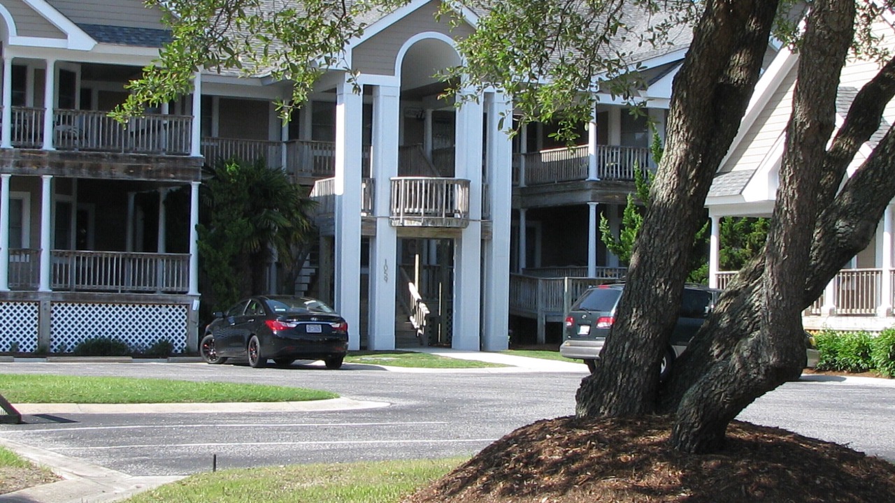 Photo of Outdoor in Corolla Light