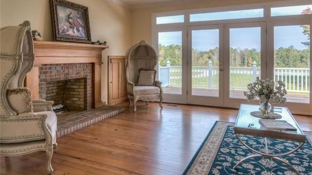Photo of Livingroom in Mill Spring