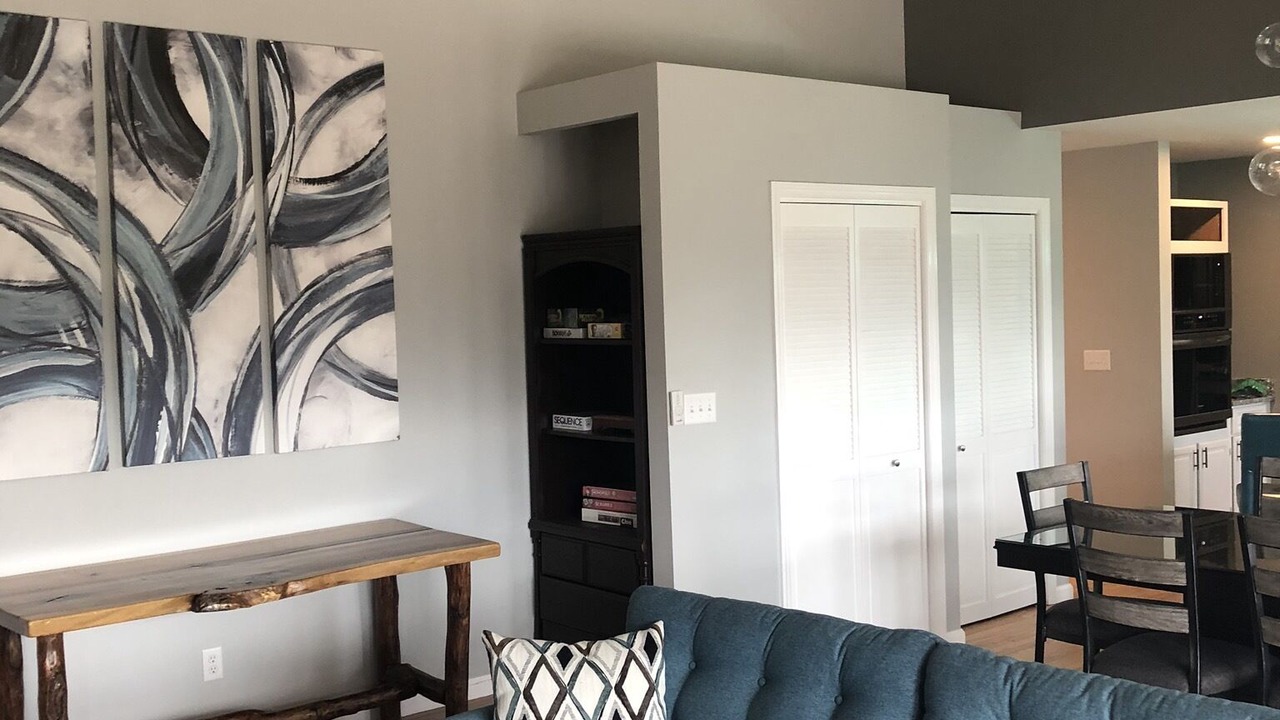 Photo of Livingroom in Candler