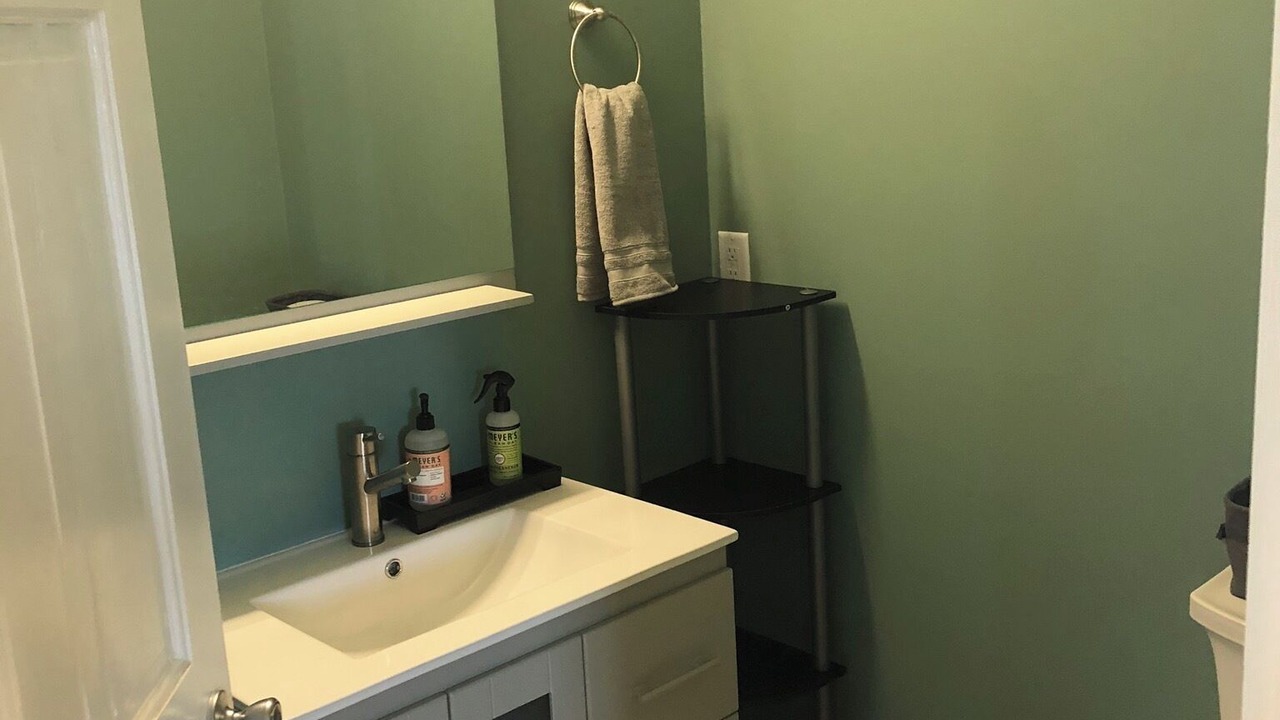 Photo of Bathroom in Candler