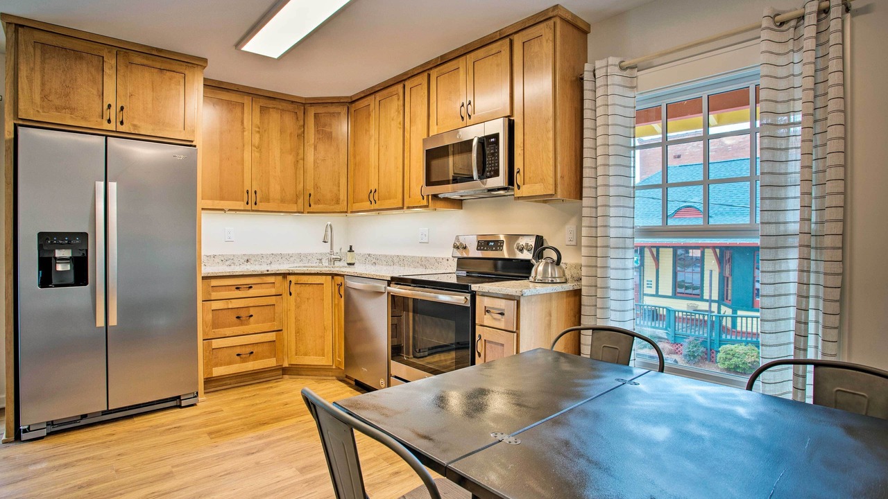 Photo of Kitchen in Saluda