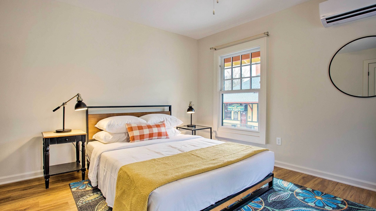 Photo of Bedroom in Saluda