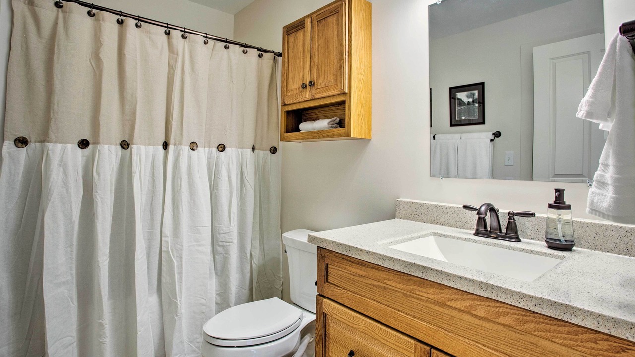 Photo of Bathroom in Saluda