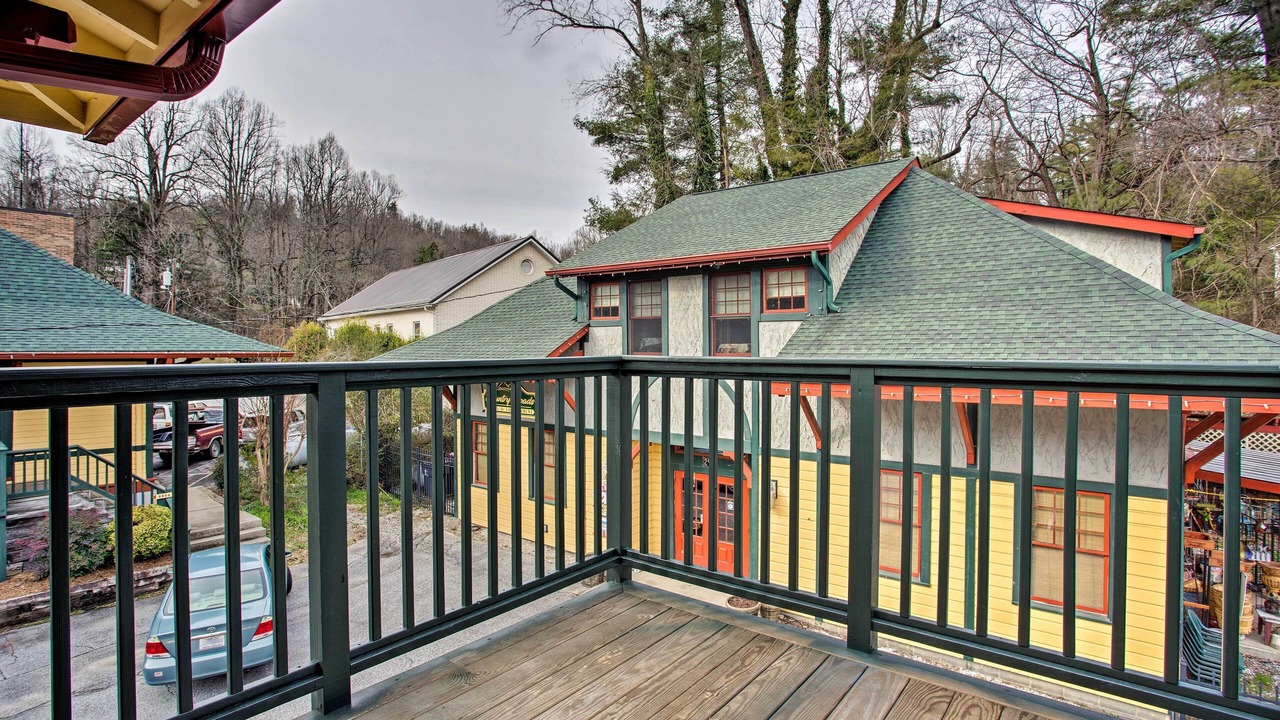 Photo of Patio Balcony in Saluda