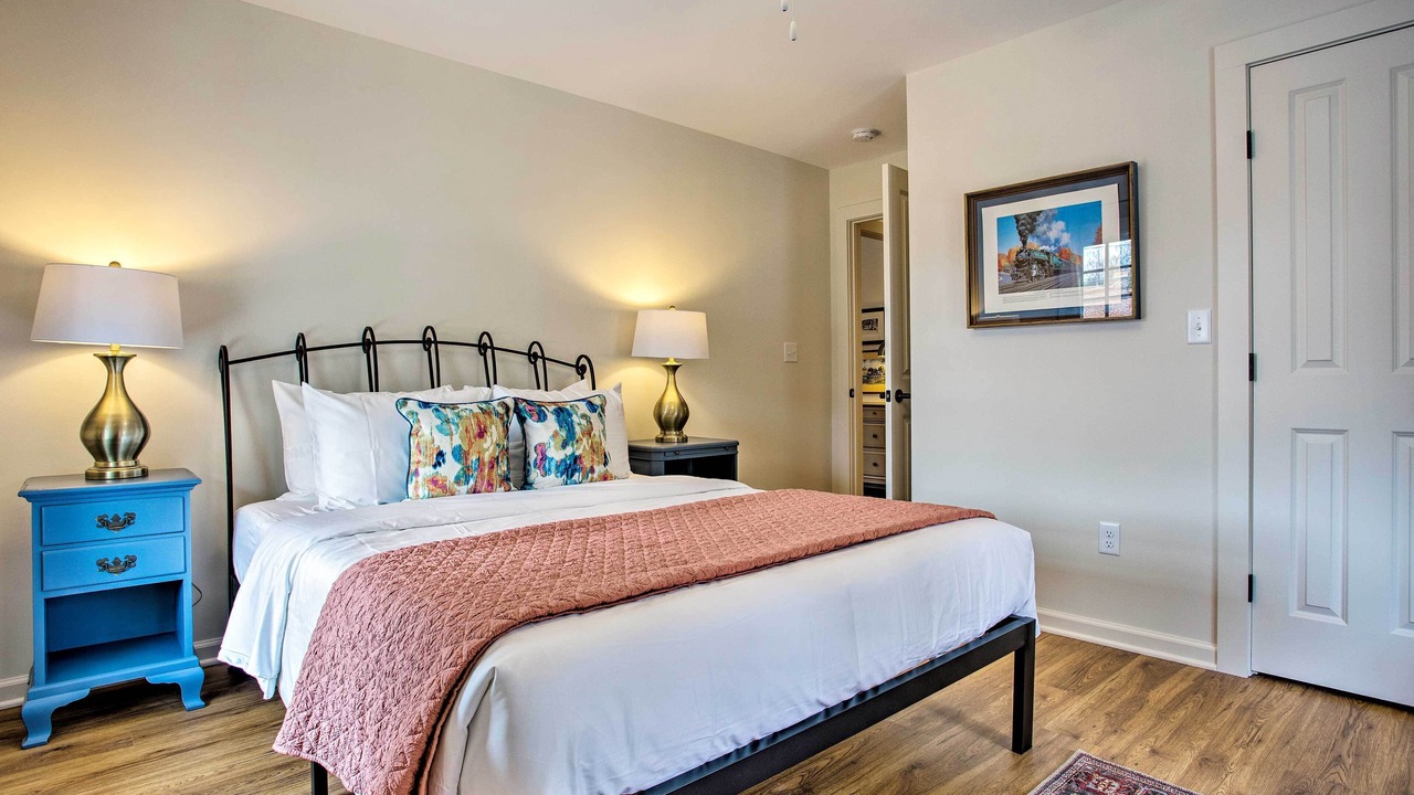 Photo of Bedroom in Saluda