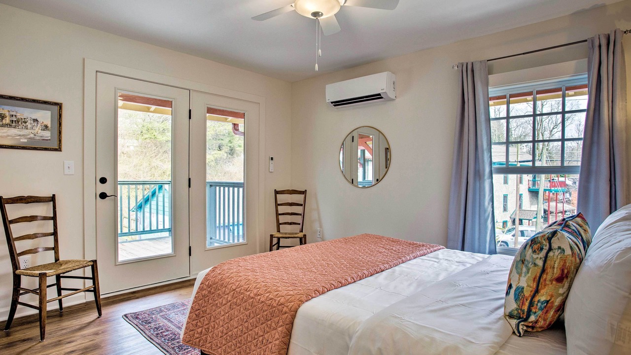 Photo of Bedroom in Saluda