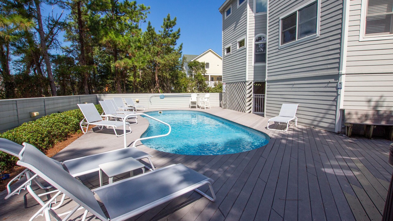 Photo of Outdoor in Corolla Light