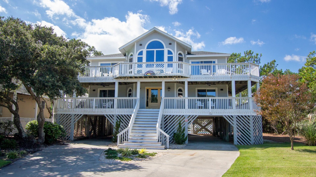 Photo of Outdoor in Corolla Light