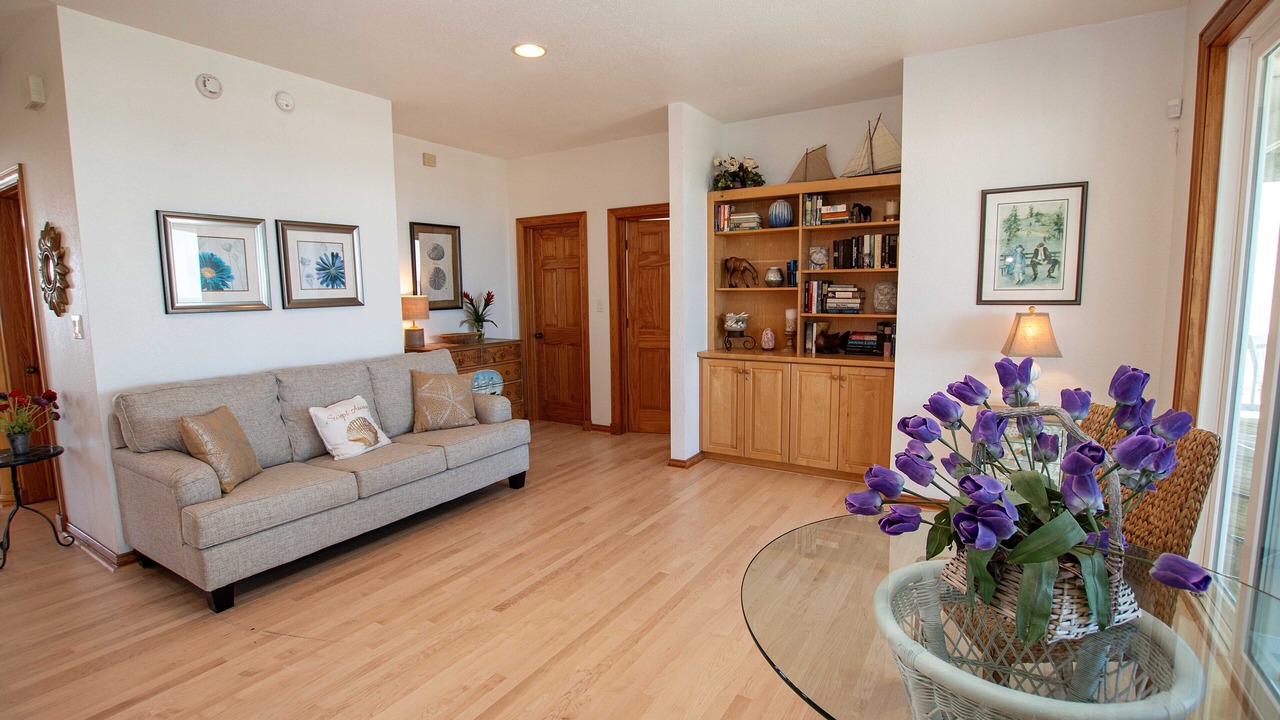 Photo of Livingroom in Pine Island