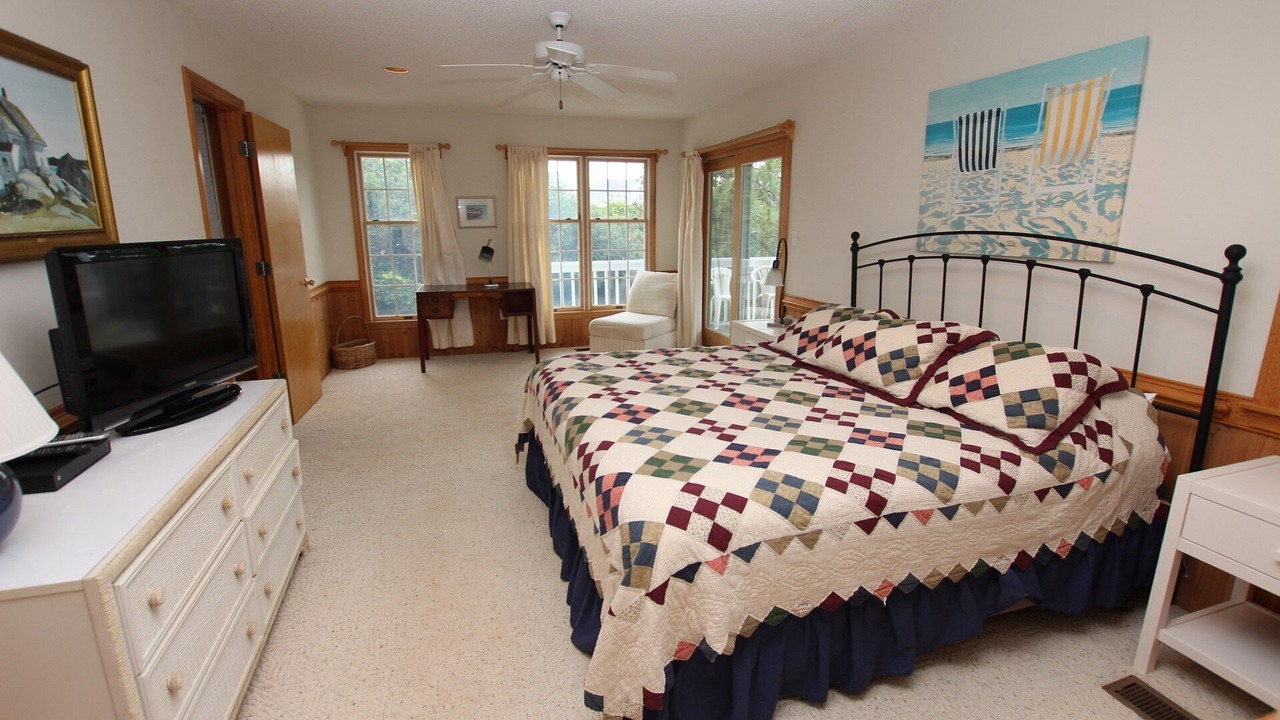 Photo of Bedroom in Pine Island