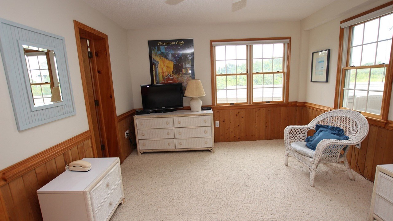 Photo of Livingroom in Pine Island