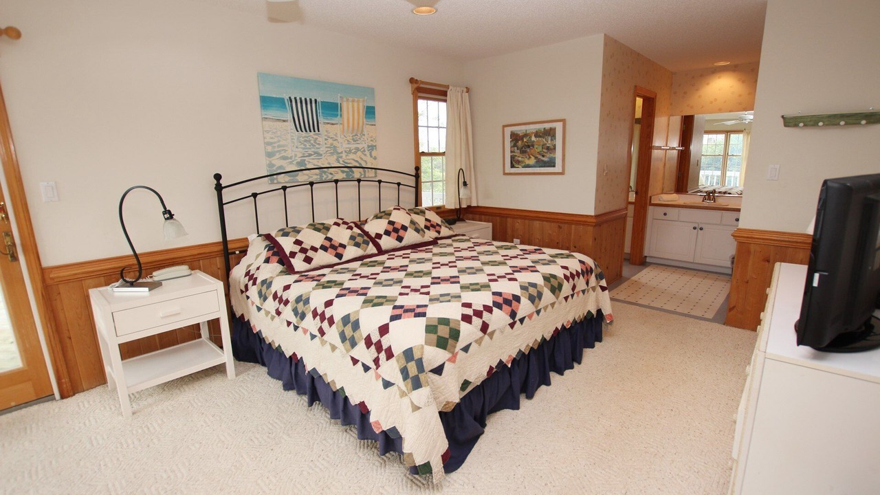 Photo of Bedroom in Pine Island