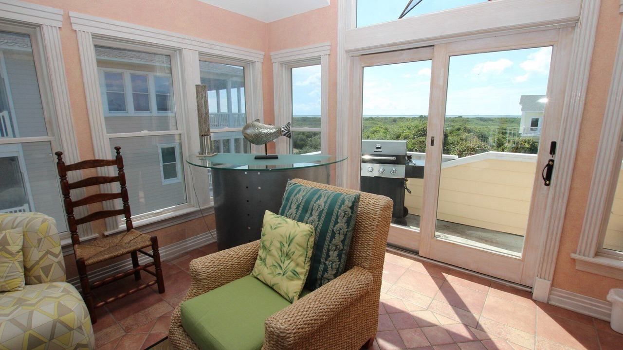 Photo of Patio Balcony in Pine Island