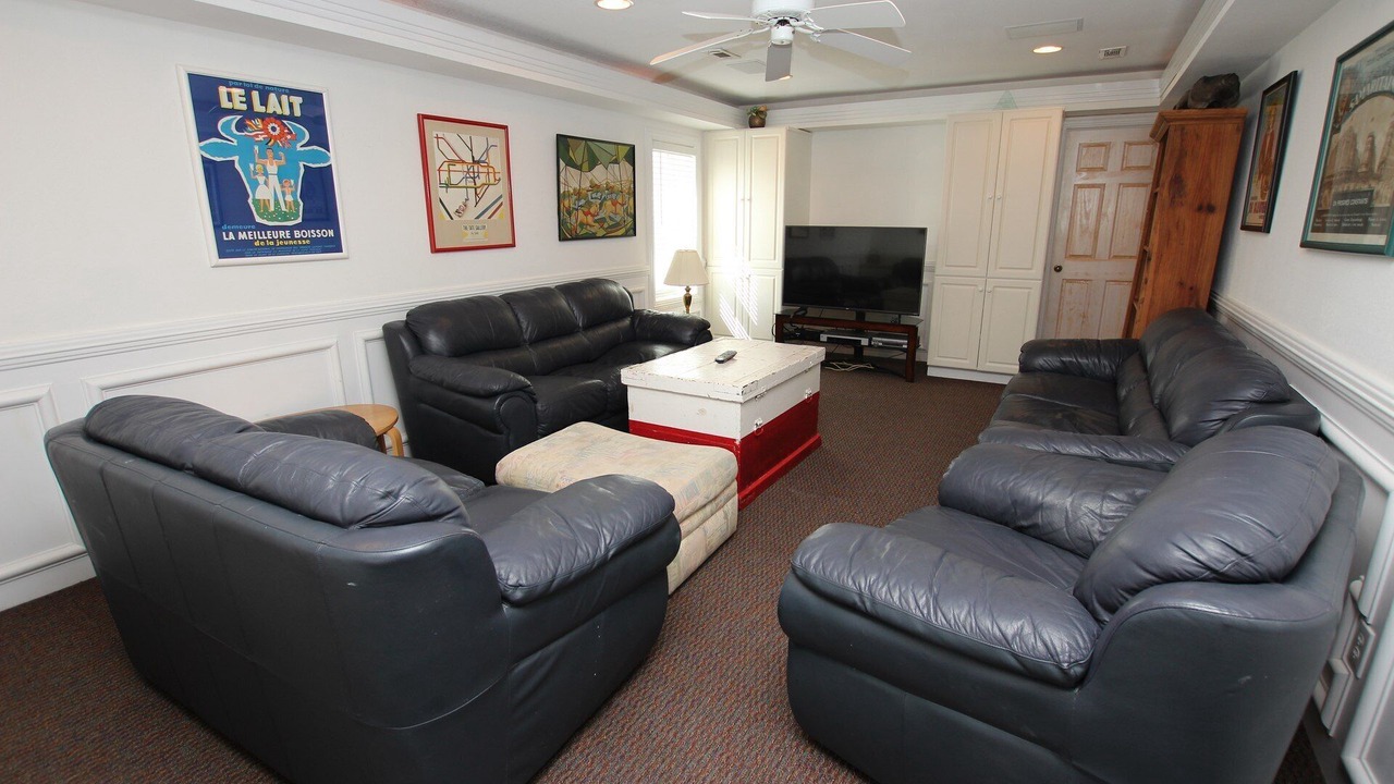 Photo of Livingroom in Pine Island
