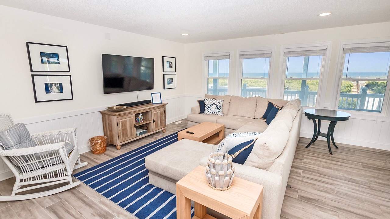 Photo of Livingroom in Pine Island