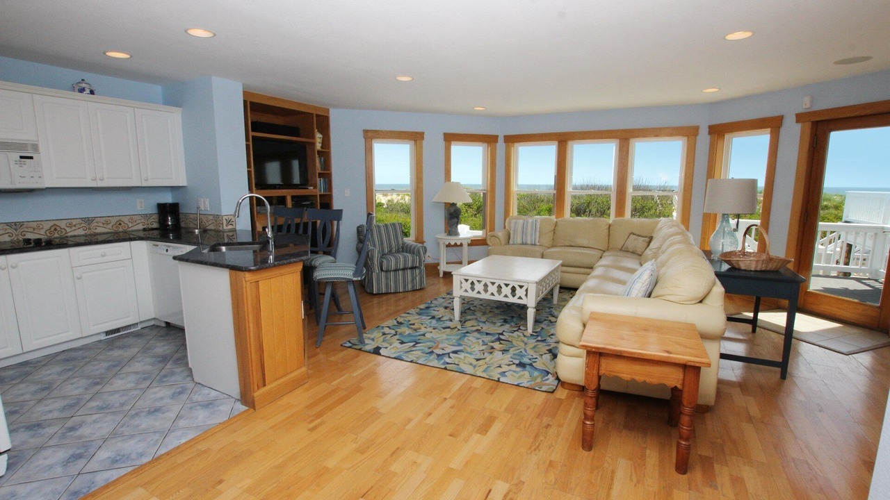 Photo of Livingroom in Pine Island