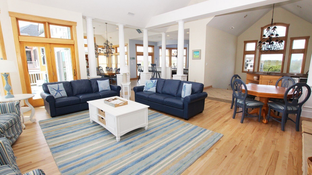Photo of Livingroom in Pine Island