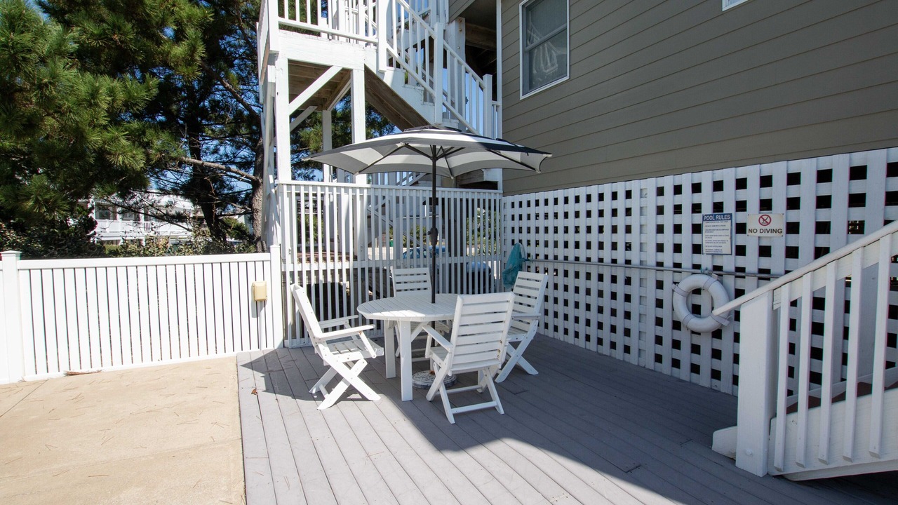 Photo of Outdoor in Corolla Light