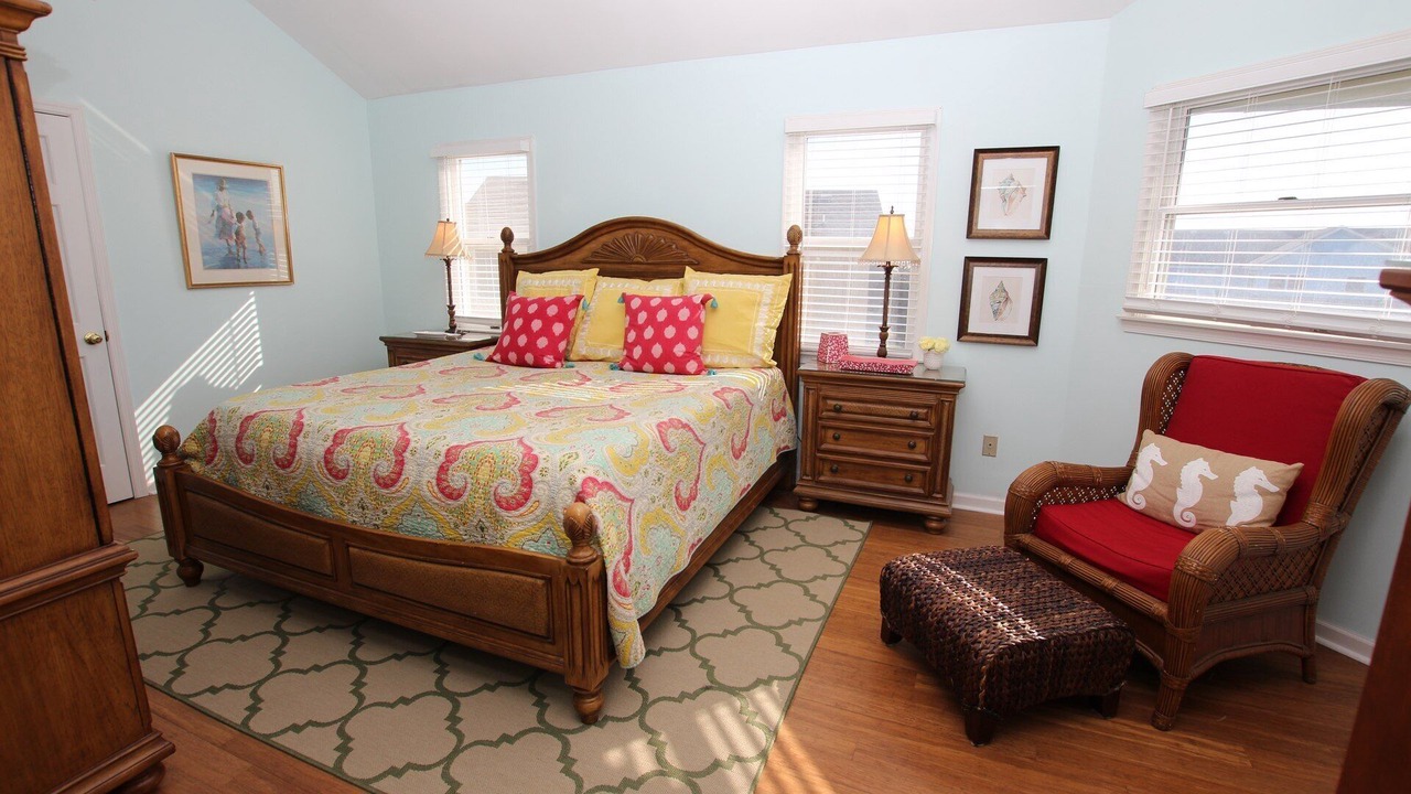 Photo of Bedroom in Corolla Light