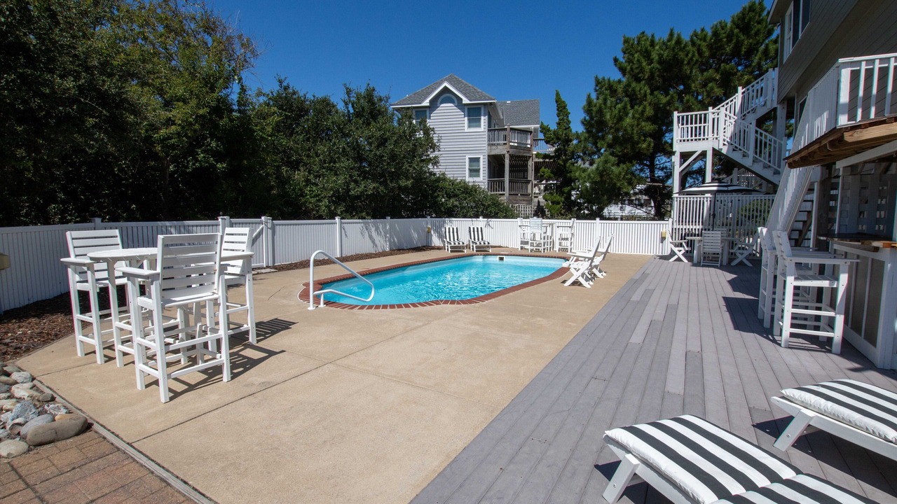 Photo of Outdoor in Corolla Light