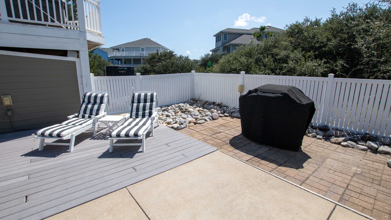 Photo of Patio Balcony in Corolla Light