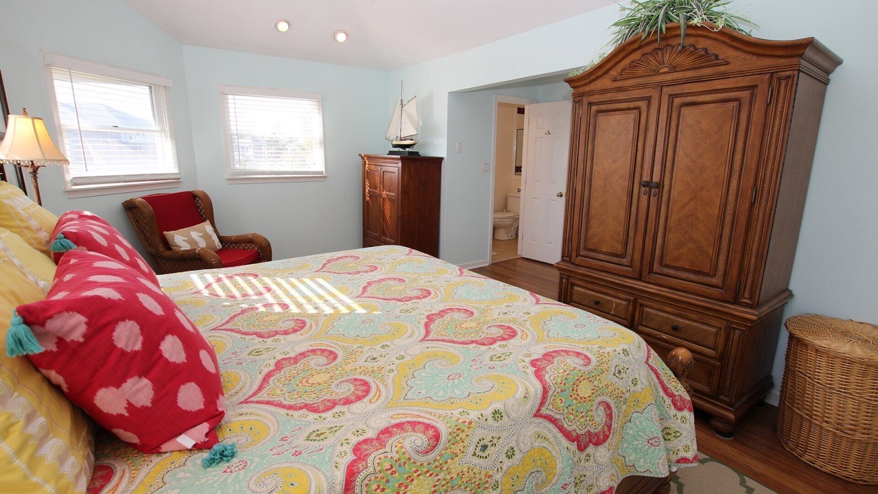 Photo of Bedroom in Corolla Light