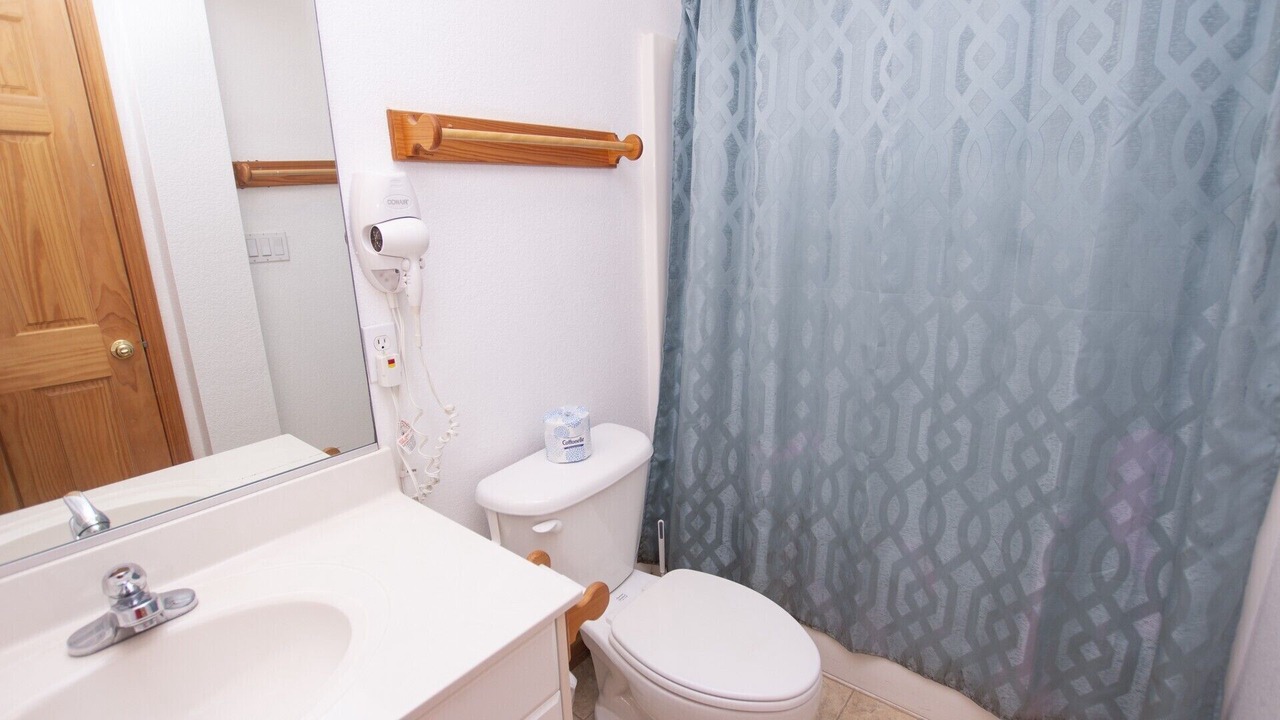 Photo of Bathroom in Ocean Hill