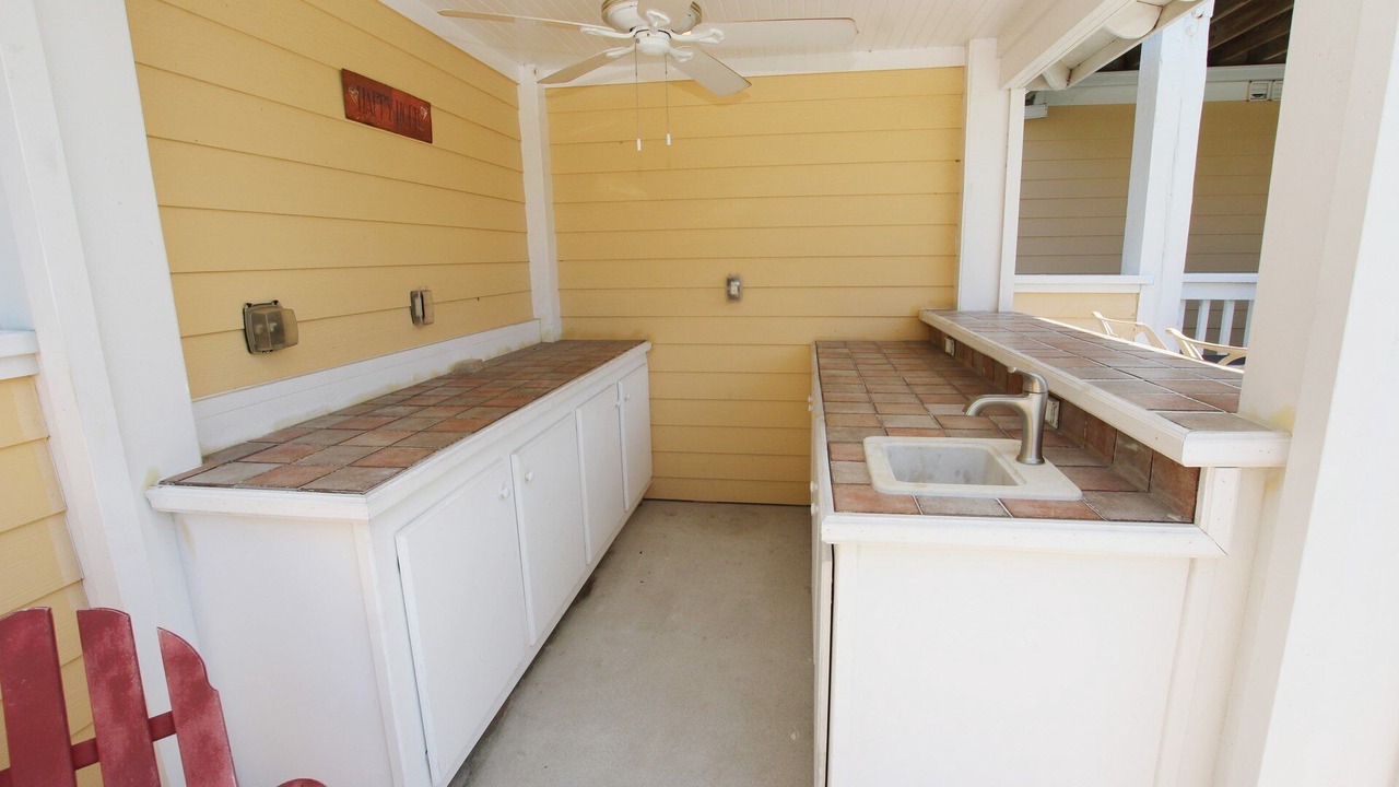 Photo of Kitchen in Corolla