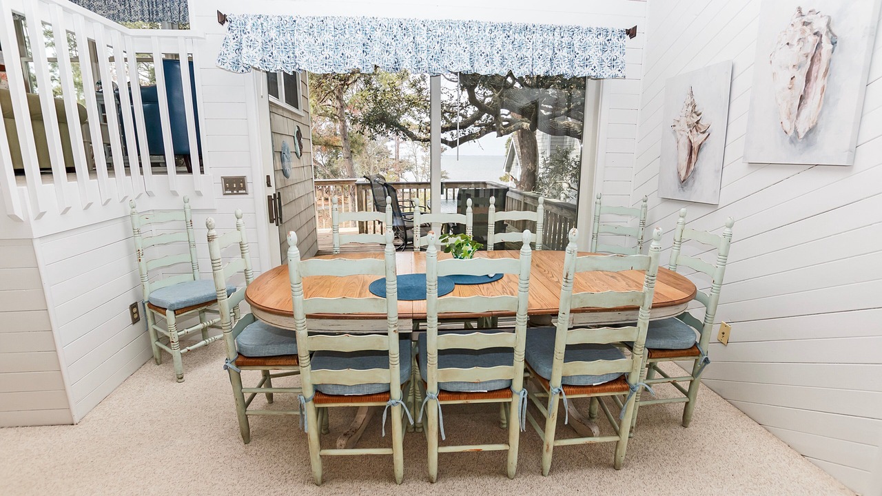 Photo of Outdoor in Corolla Light