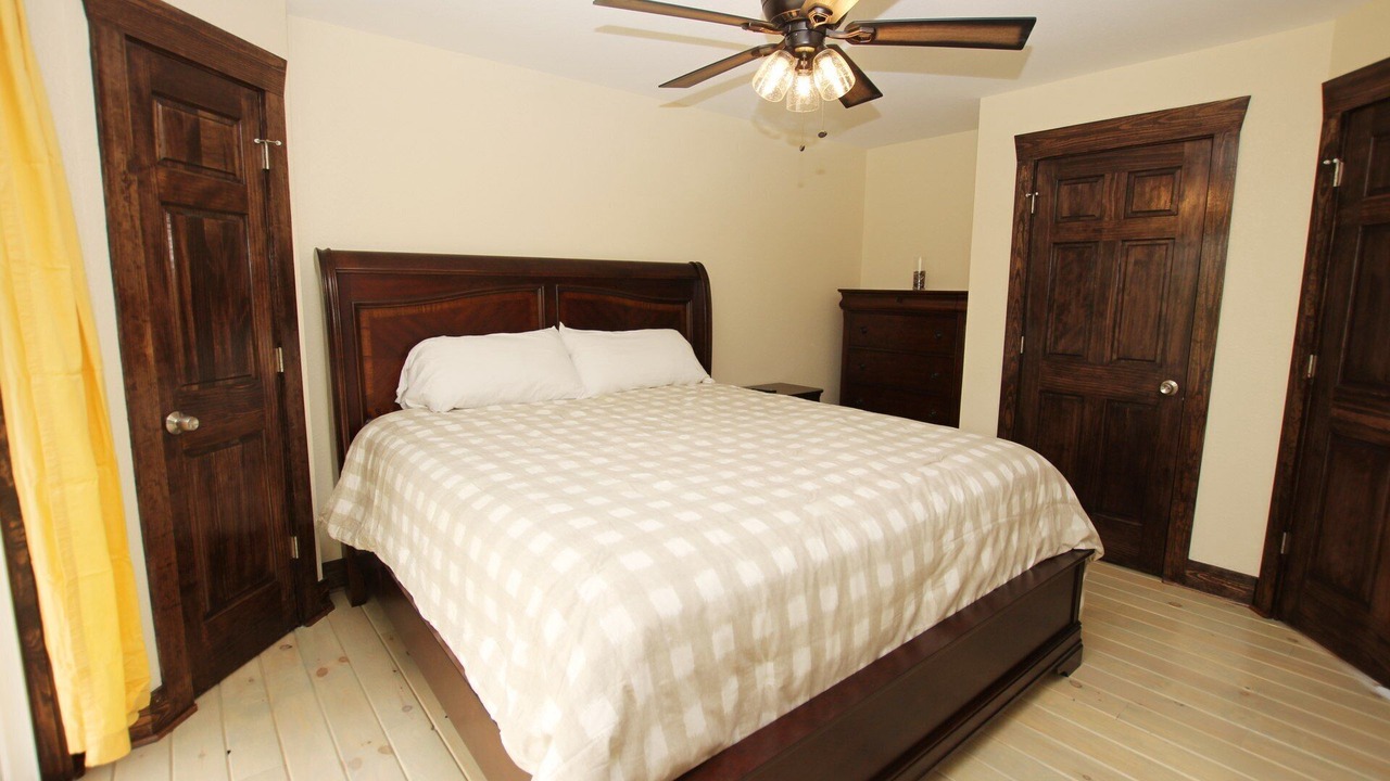 Photo of Bedroom in Carova Beach