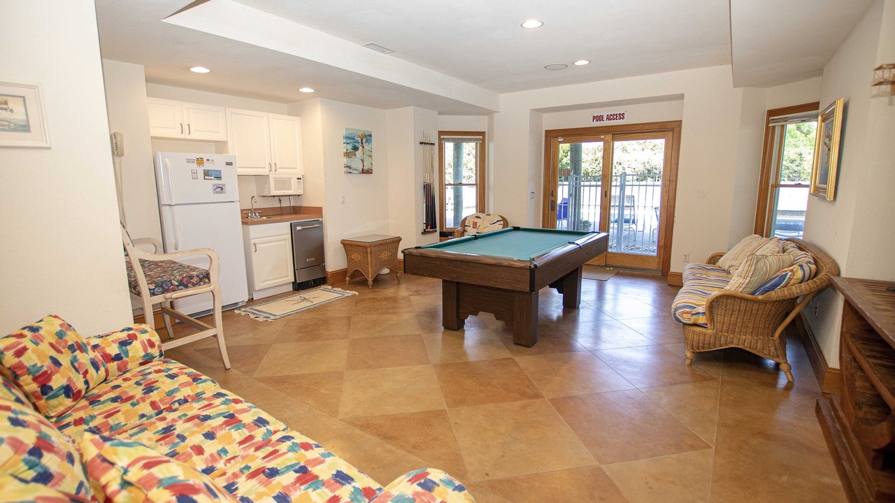 Photo of Livingroom in Pine Island